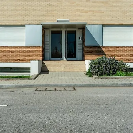 Fully Equipped 3 Bed - Parking. Daire Vila Nova de Gaia