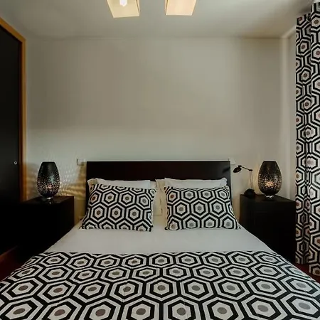Daire Fully Equipped 3 Bed - Parking. *