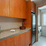 Fully Equipped 3 Bed - Parking Lejlighed *