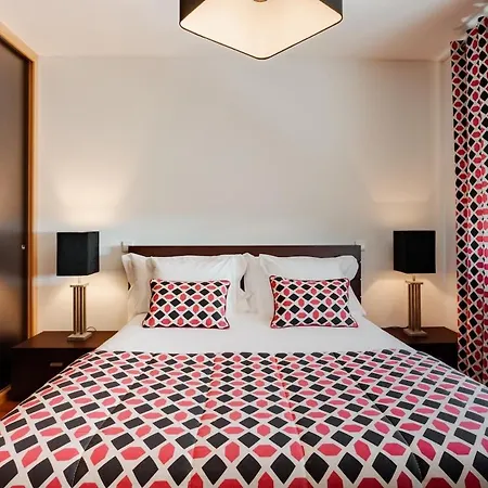 Apartment Fully Equipped 3 Bed - Parking *