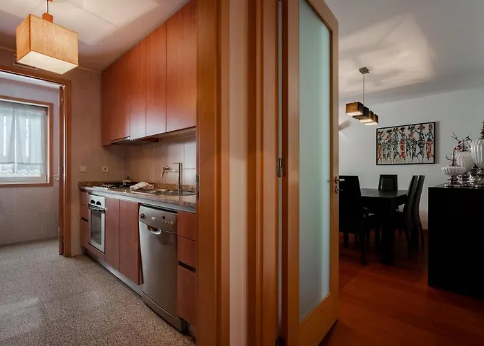 Fully Equipped 3 Bed - Parking Vila Nova de Gaia