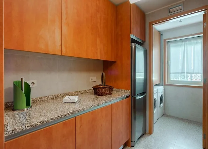 Fully Equipped 3 Bed - Parking Apartmán *